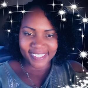 Meet your Posher, Renee